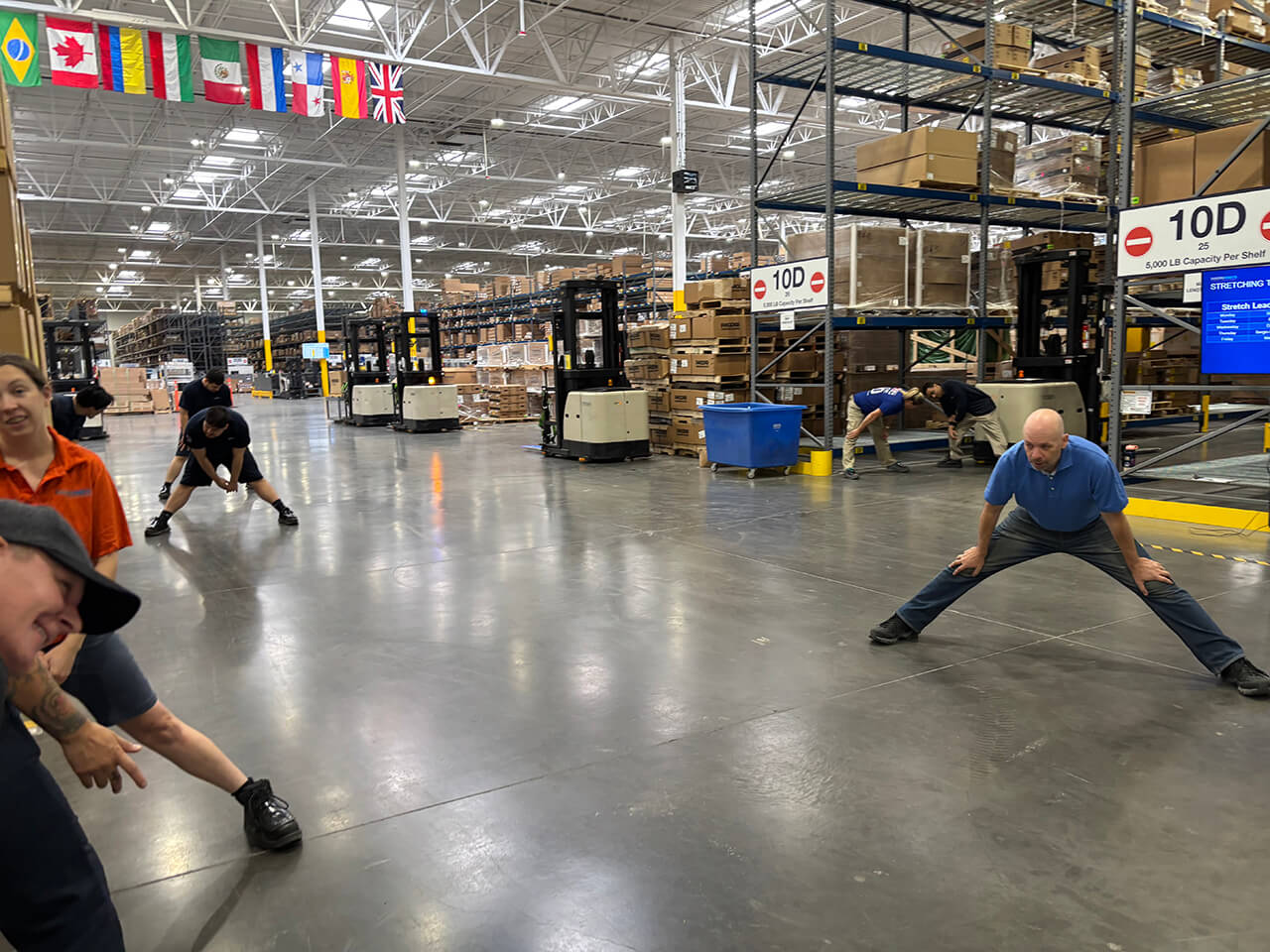 david tatlock, pt leading stretching for workers at paccar auto parts in north las vegas